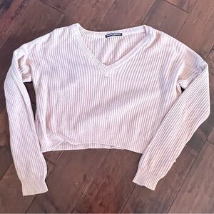Brandy Melville V neck Crop Sweater